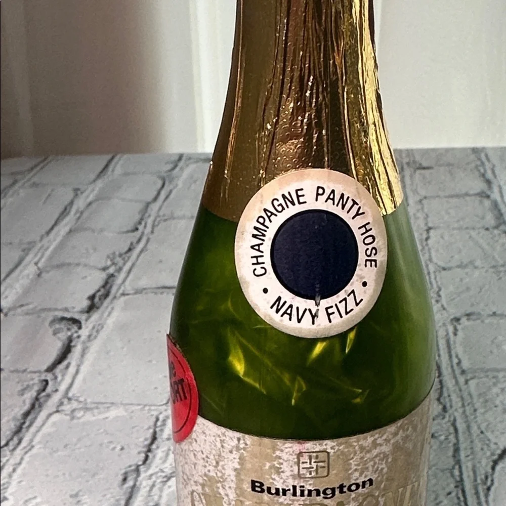 Burlington Champagne Bottle Novelty Sheer Pantyhose Navy Small 90lbs-120lbs VTG
